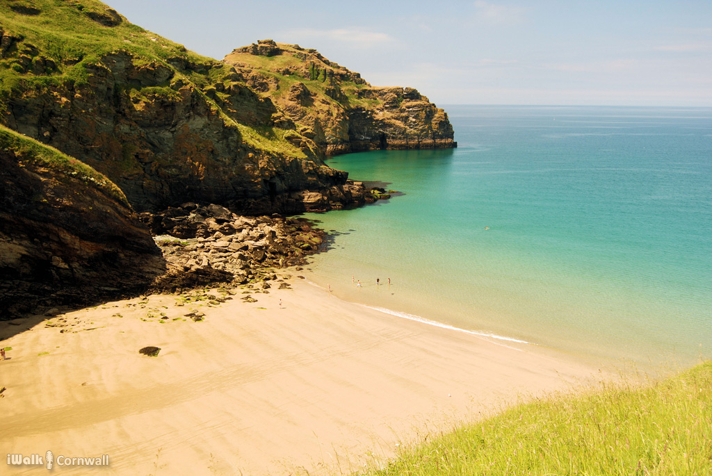 Bossiney Haven beach circular walks