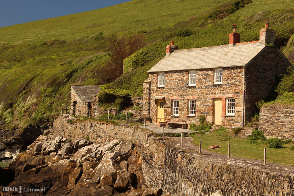 Circular Walk From Port Quin To Lundy Bay