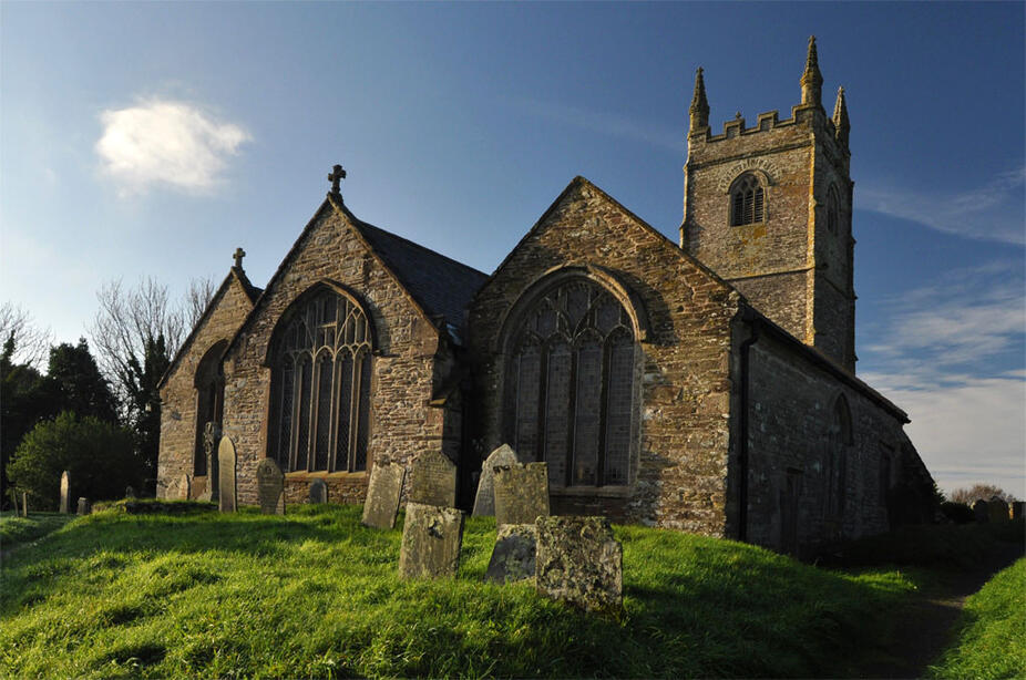 Two Coombes of Lansallos circular walk