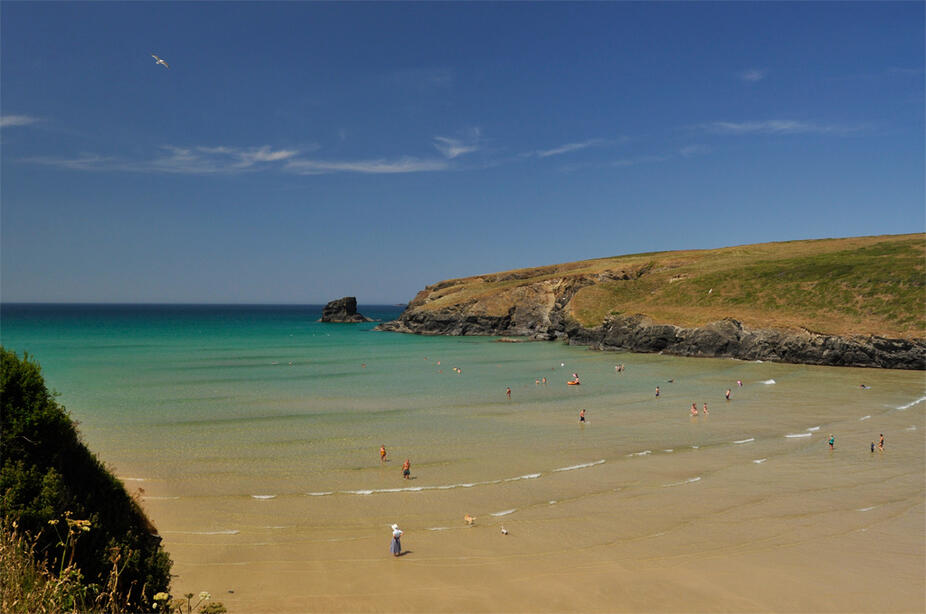 Porthcothan to Watergate Bay coastal walk via Bedruthan Steps and ...